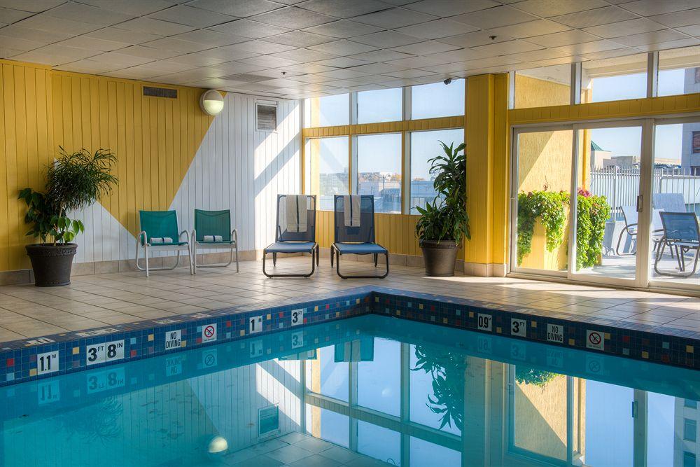 Four Points By Sheraton Windsor Downtown Luaran gambar